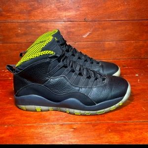 Air Jordan 10 retro venom men’s sz 10
